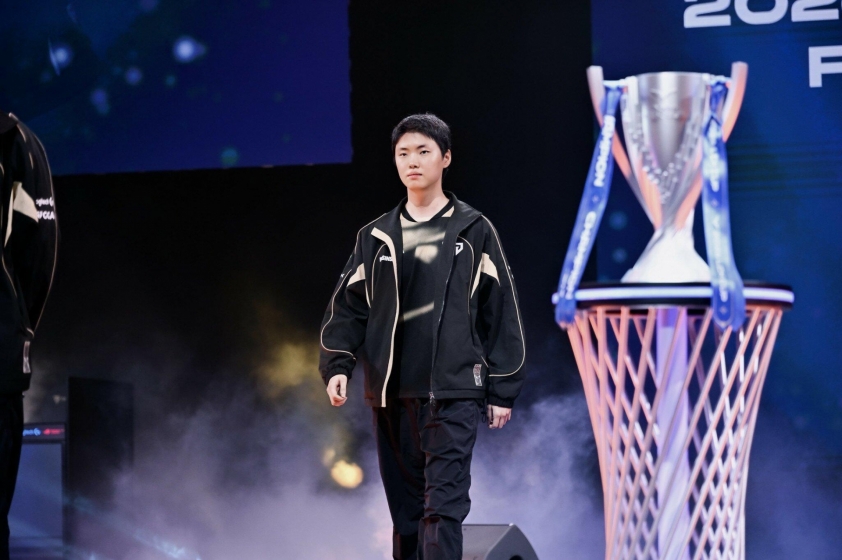 Chovy: 'Nếu giữ phong độ như tại LCK, GEN sẽ thắng mọi đối thủ' 808160